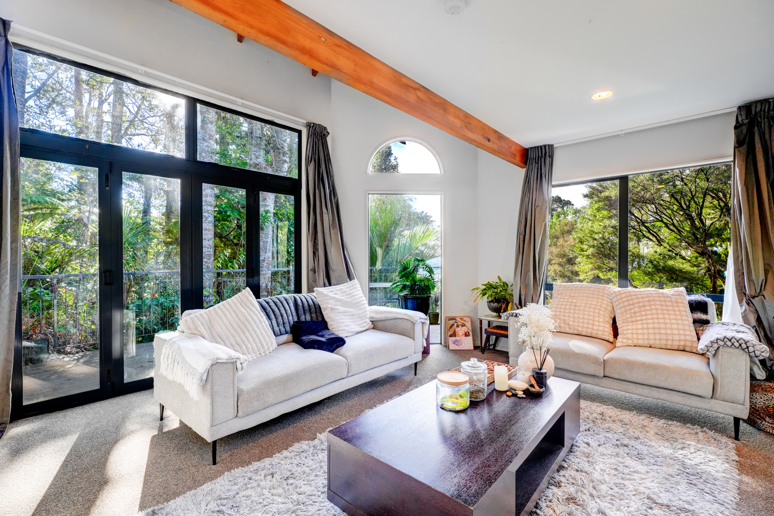 212258232__1785371436-47265-INTERIOR-2 Build, Renovate or Reimagine
