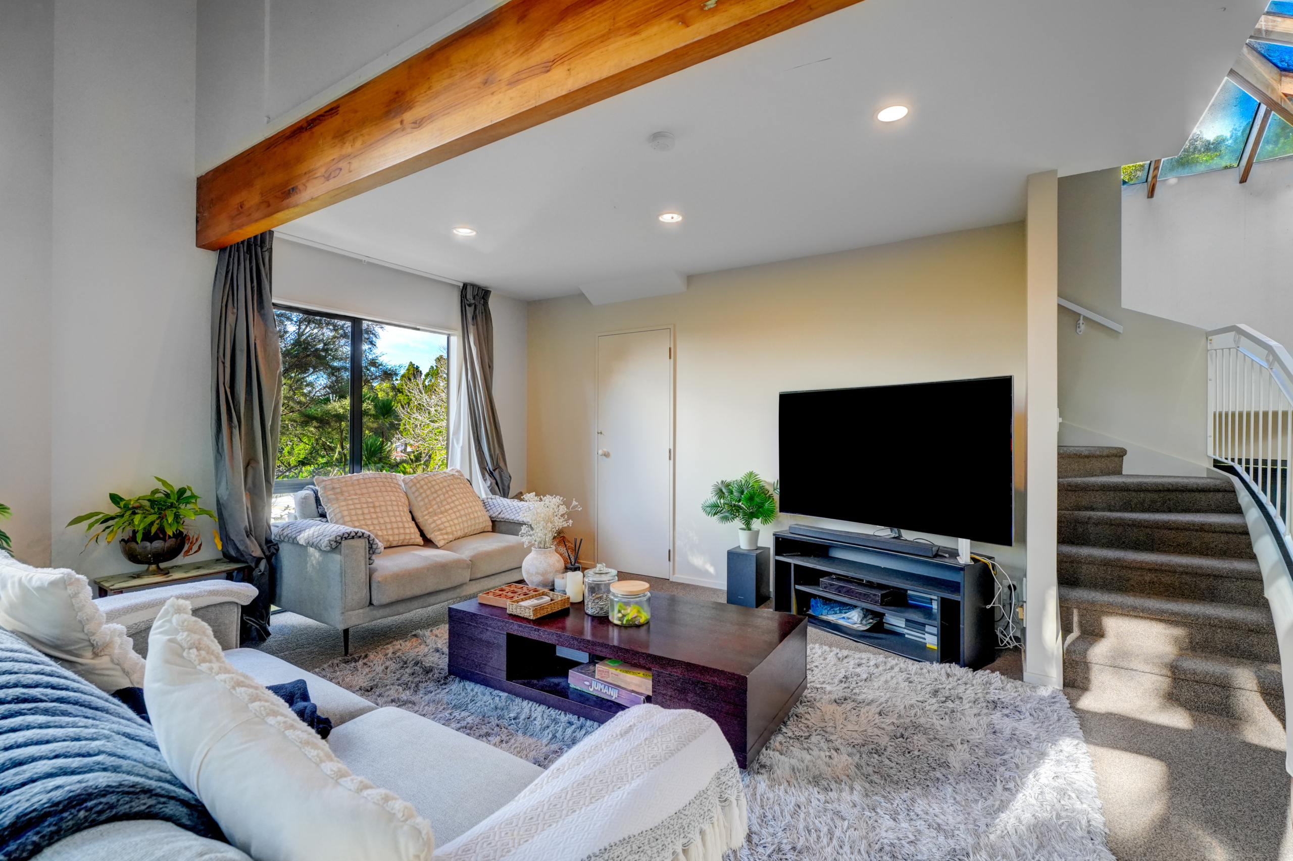 212258242__1785371453-47202-INTERIOR-9 Build, Renovate or Reimagine