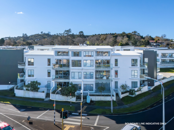 Ground Floor Gem – Overseas Owner Must Sell!
