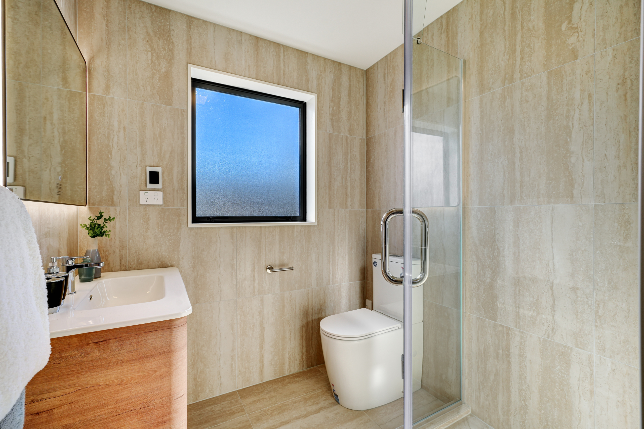 Stylish & Convenient Living in Central Glenfield