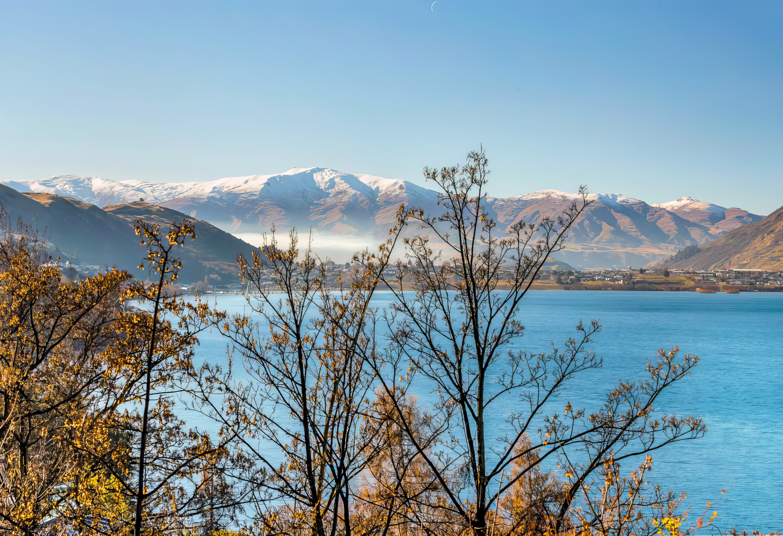 215057878__1787026543-73884-FINALOUTPUT-6 LAKEFRONT, A RARE 1,662m² LANDHOLDING