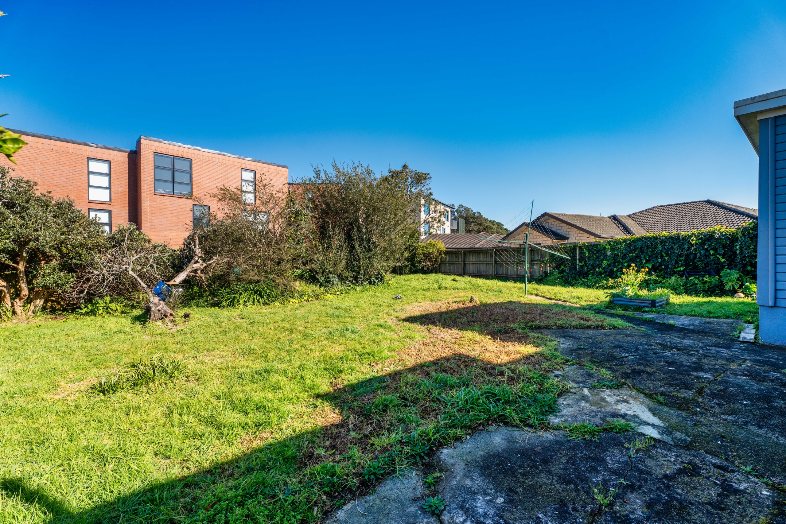 DEVELOPMENT POTENTIAL IN THE HEART OF MT ROSKILL