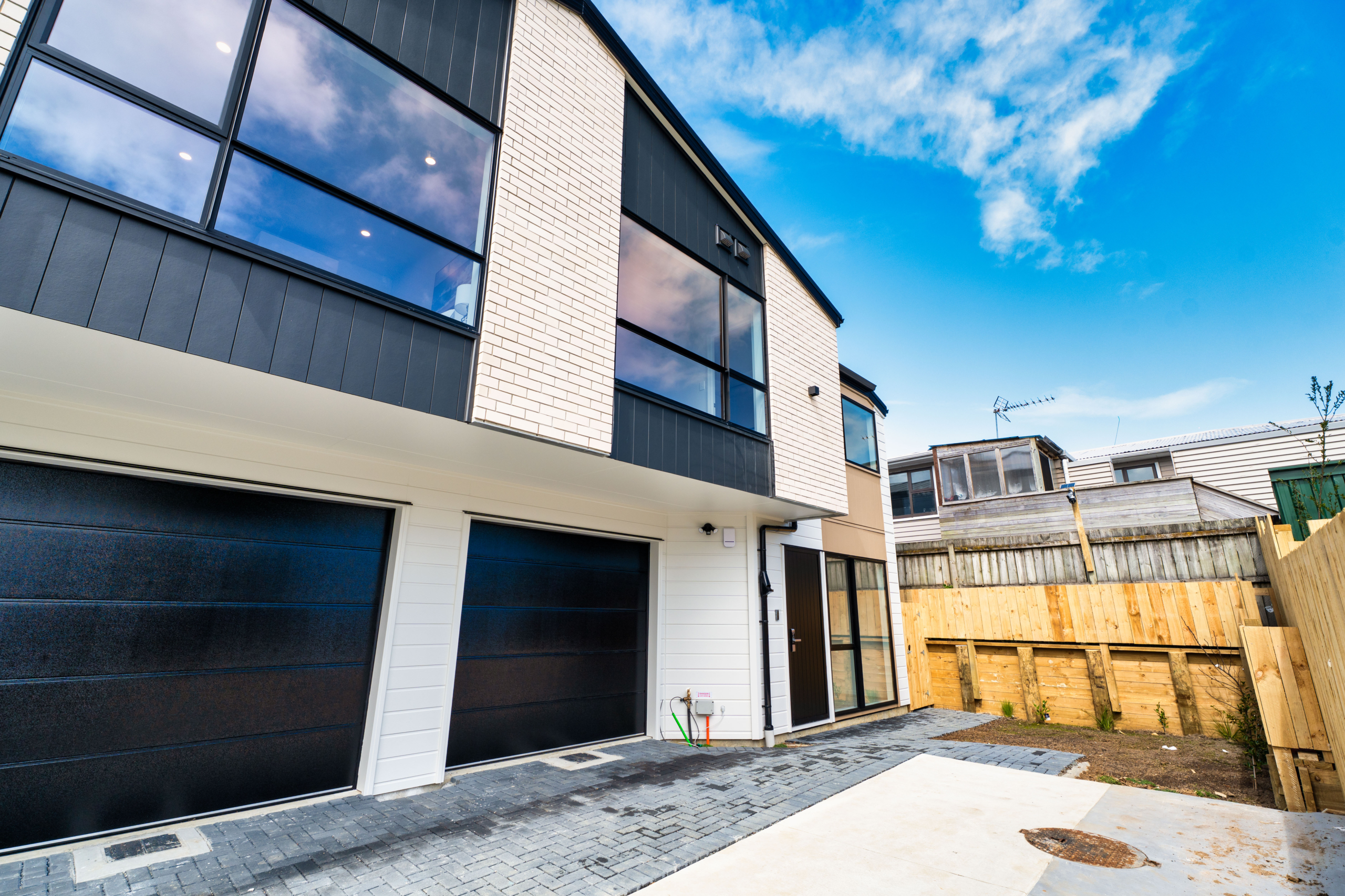 221367877__1790817067-61368-EXTERIOR-5 Modern Living in the Heart of Blockhouse Bay