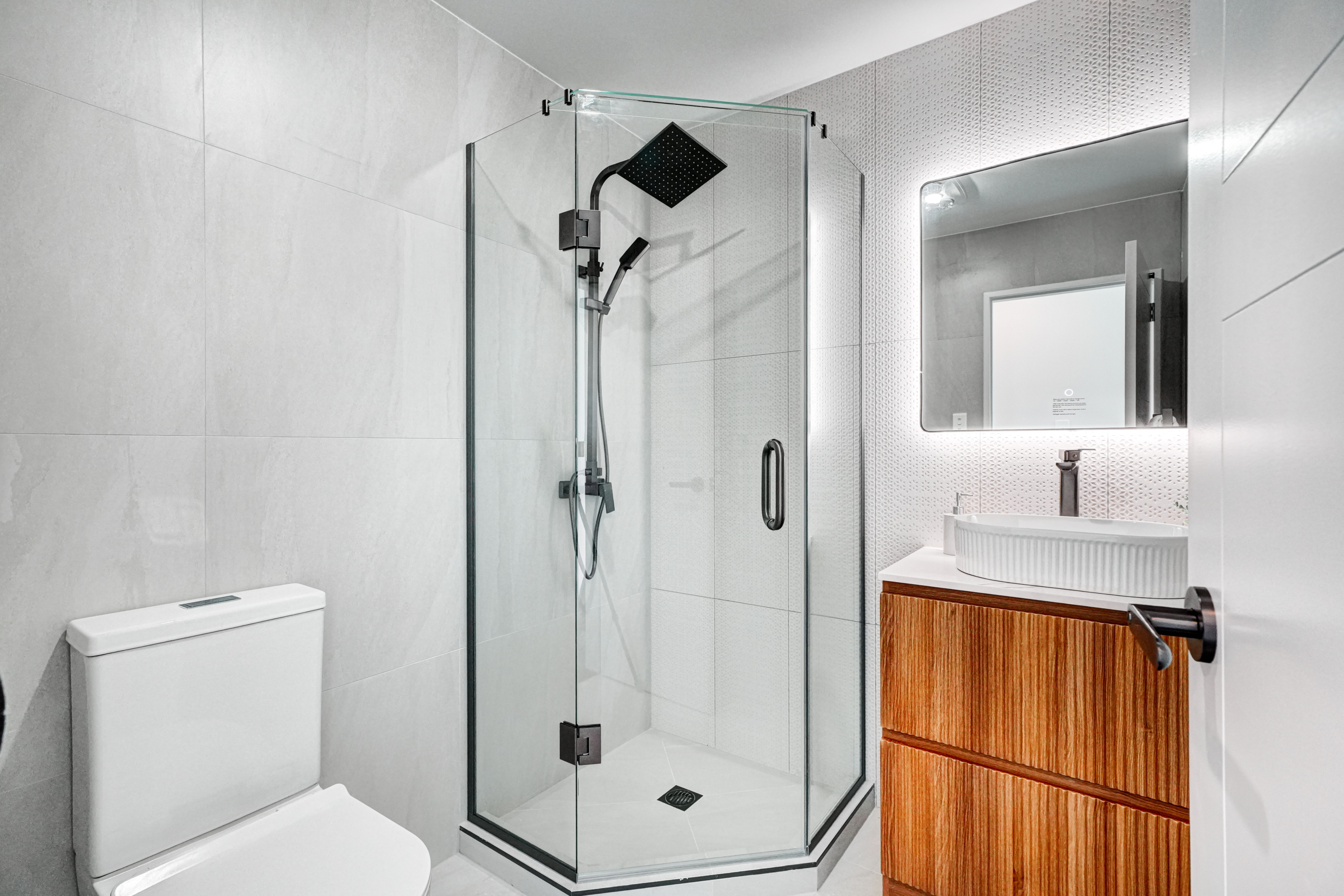 221369247__1790817344-50058-INTERIOR-8 Modern Living in the Heart of Blockhouse Bay