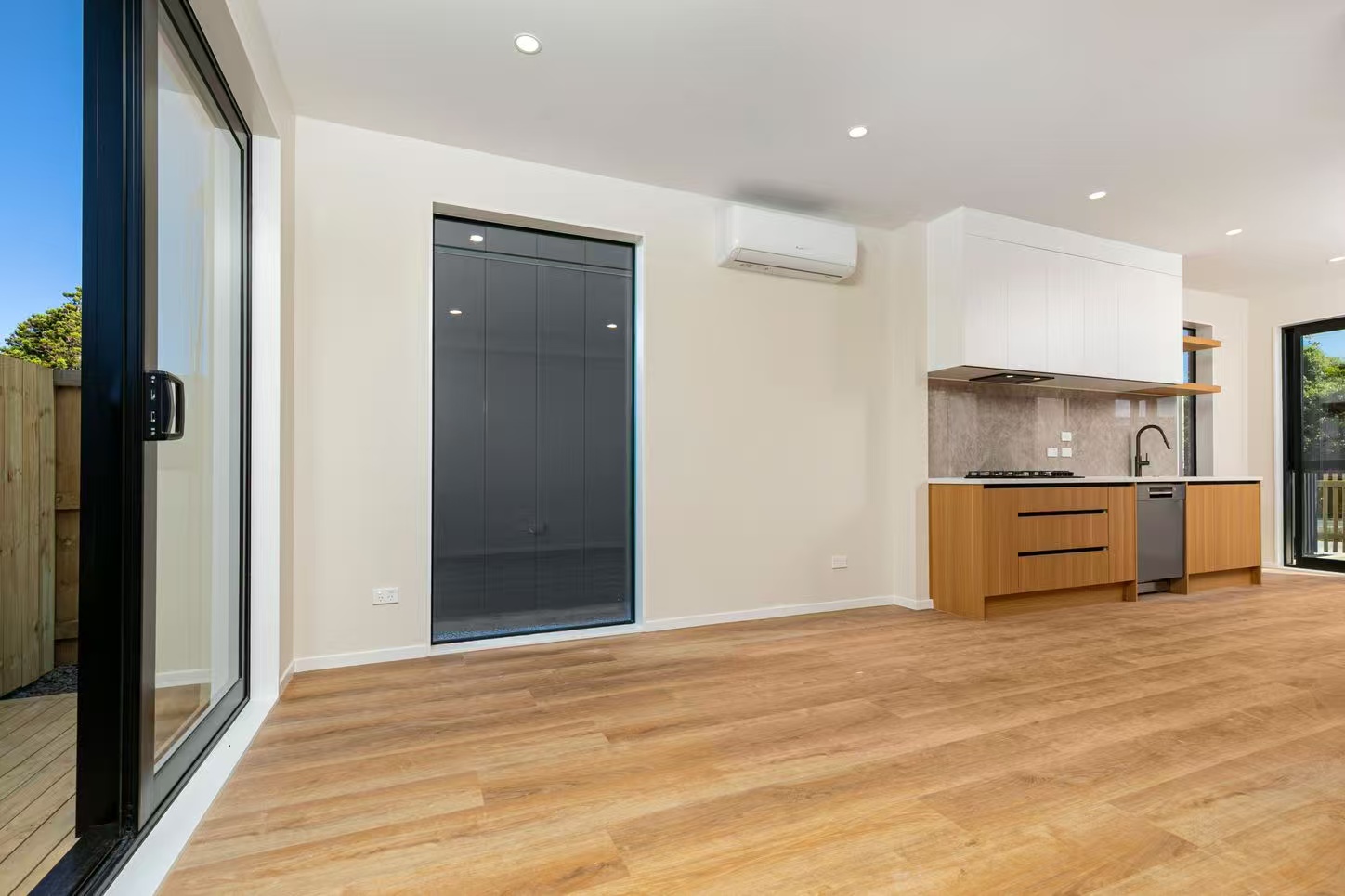 221632694__1790911787-81641-Image2026100214305058233 BRAND NEW. HARBOUR OUTLOOK. HOBSONVILLE LIFESTYLE.